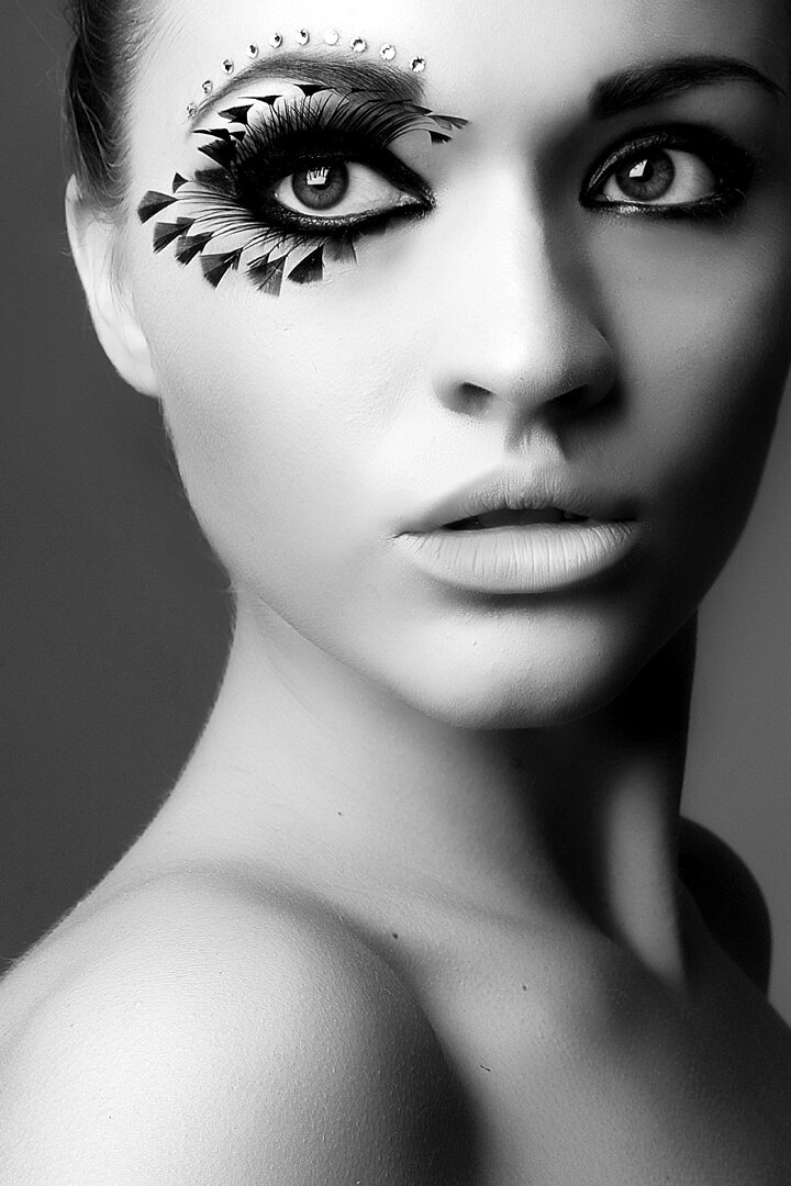 Editorial makeup edinburgh artist.jpg