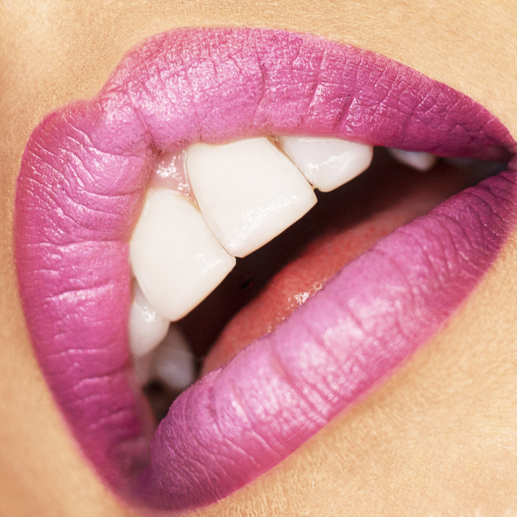 LIPSTICKS & PERFECTING YOUR LIP WORK ONLINE MASTERCLASS PDF MODULE